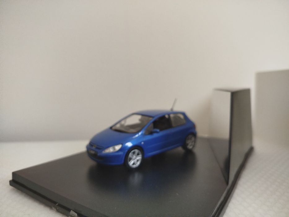 Miniatura Peugeot 307 XSI Nova 1/43