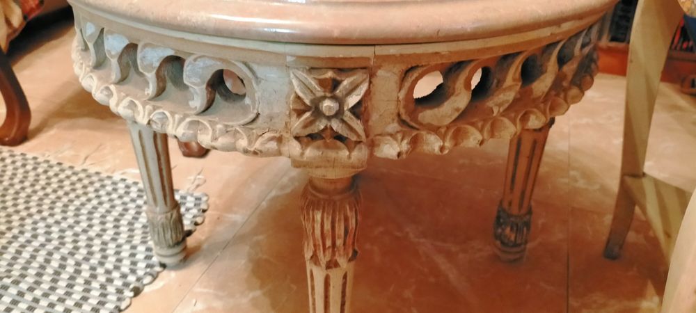 Mesinha antiga para venda