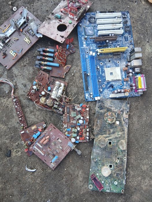 Потрібні таке обменяю на шось з моїх обяв