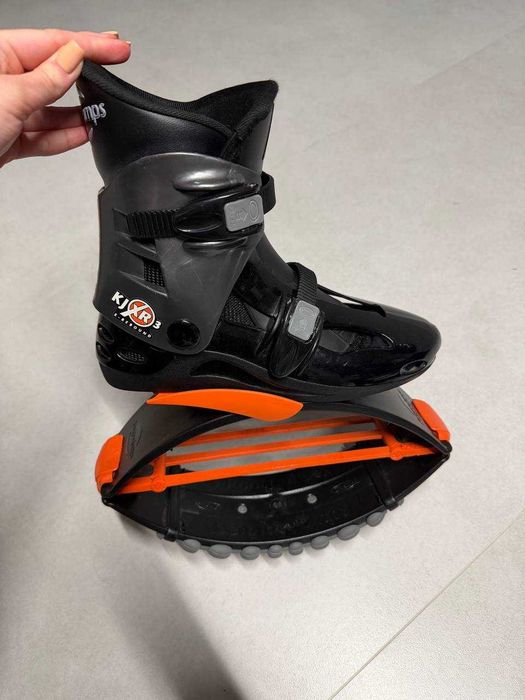 Продам  ботинки Kangoo Jumps ОРИГИНАЛ, размер S
