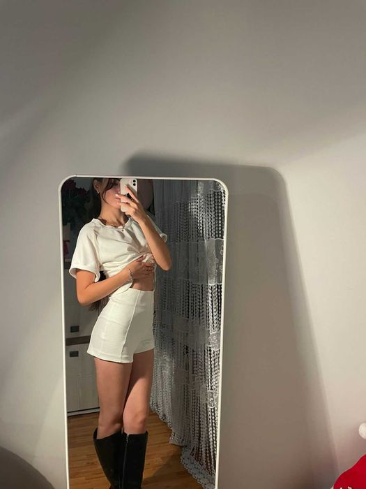 Костюм жіночий шортиками