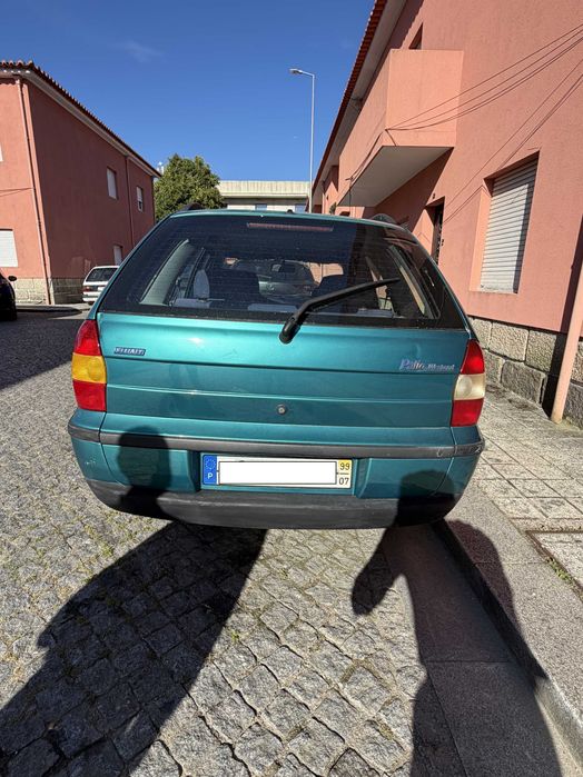 Fiat Palio Weekend Gasolina Acidentada – Anda – Motor e mecânica em bom estado. Inspeção em Dia – 700€
