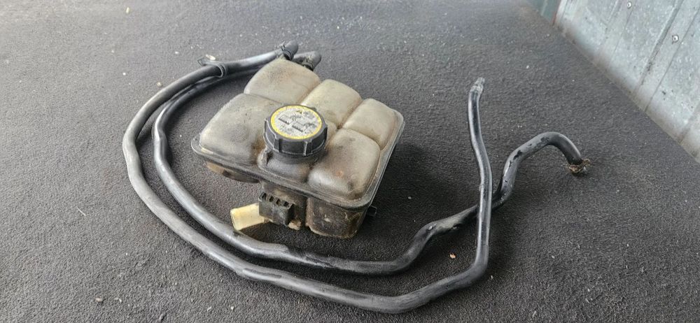Zbiorniczek wyrównawczy Ford Focus Mk2