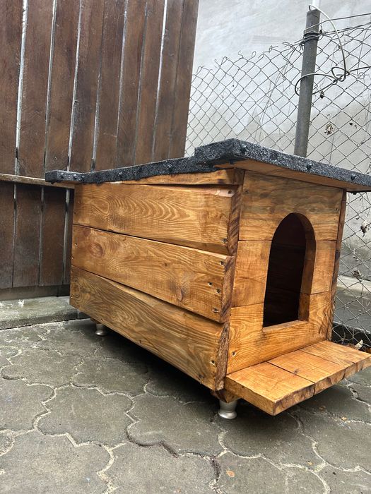 Будка для собаки з дерева