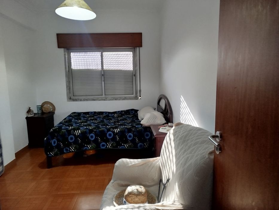 Quarto em Seixal para duas pessoas com despesa incluída