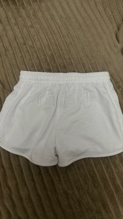 Шорты короткие и длинные, цены в описании