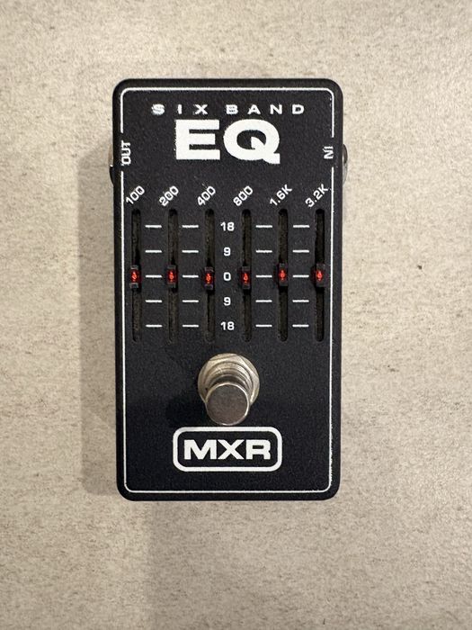 MXR M-109 6 Band Graphic EQ – Pedal de Equalização