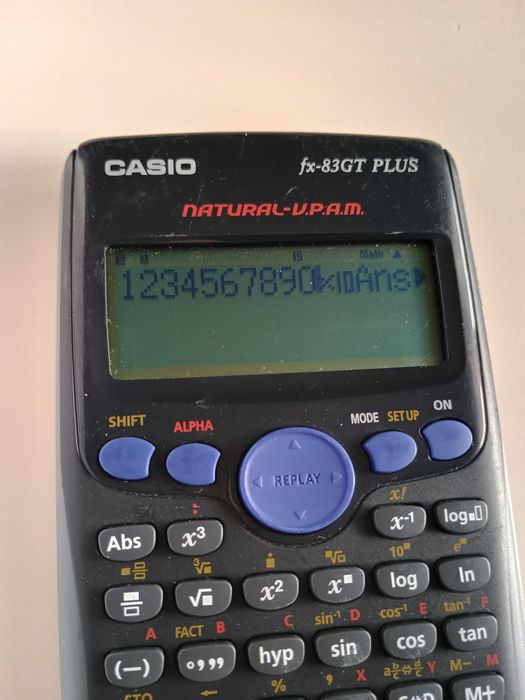 Kalkulator naukowy CASIO fx-83 GT Plus