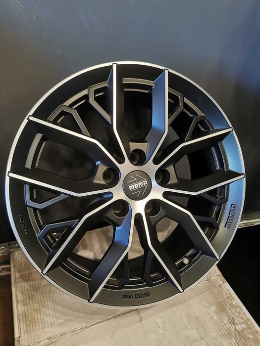 Легкосплавний диск MOMO Massimo R17 7,5J 5x112 ET40 DIA79,6 Matt Black Polished