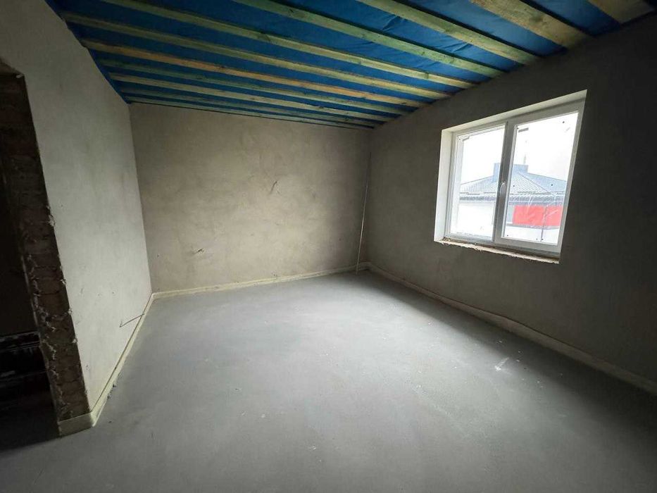 Сучасний котедж у масиві Липовий