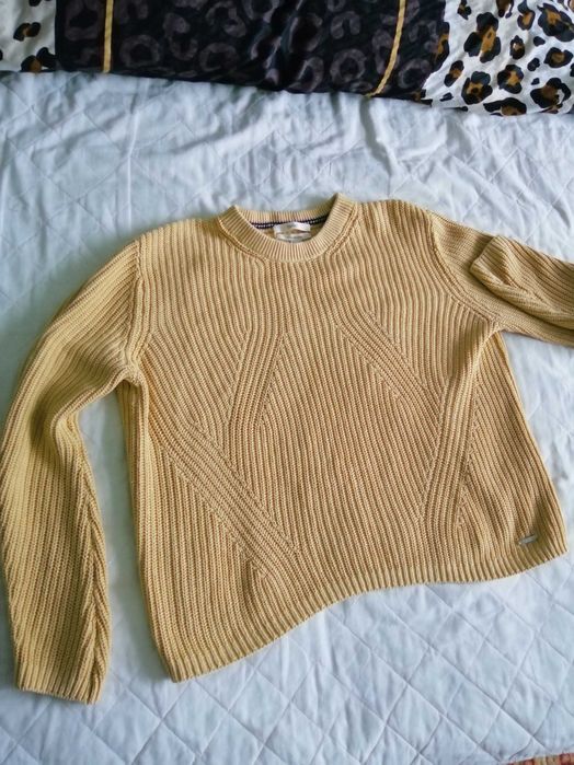Брендовий жіночий одяг, Esprit, Mangó, Amisu, 17&CO..