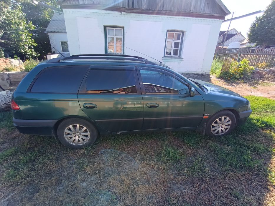 Toyota avensis 98р