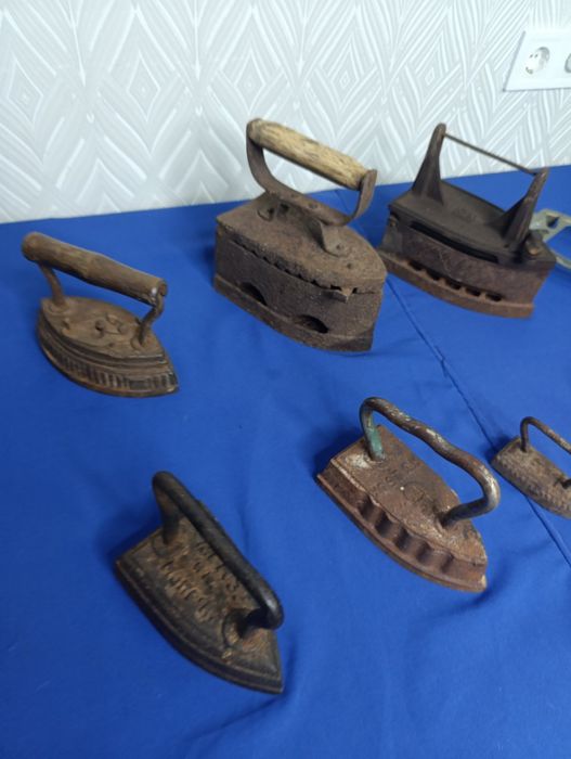 Металева праска утюг железная металлическая СССР на углях не електро