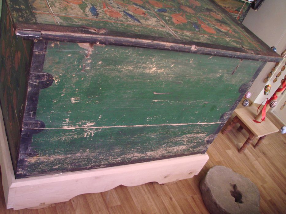 Скриня для приданого нареченої, весільна, поч. 20-го ст.