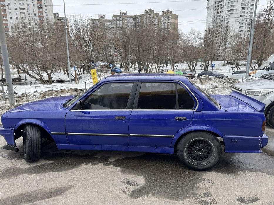 Продам дріфт корч BMW E30 m50b25 на документах!