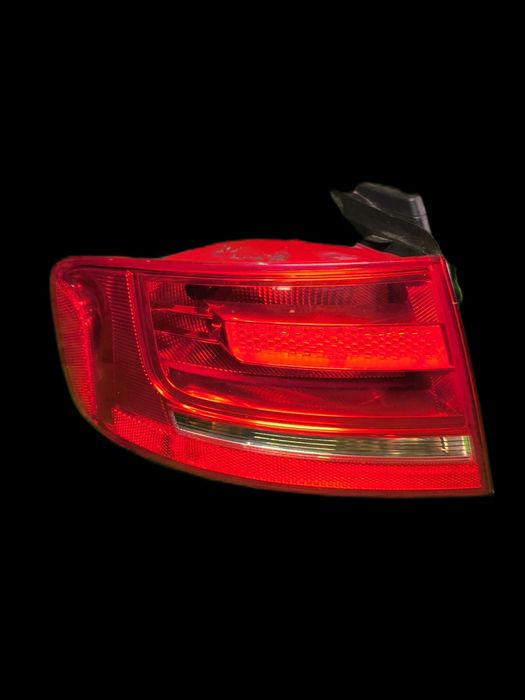 Farolim Esquerdo AUDI A4 B8 8K5945095D (OEM)