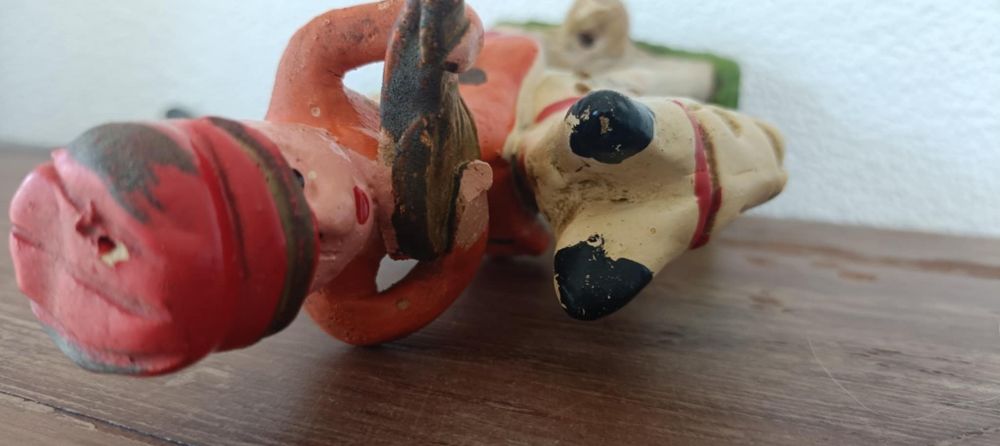 Boneco barcelos antigo apito e paliteiro