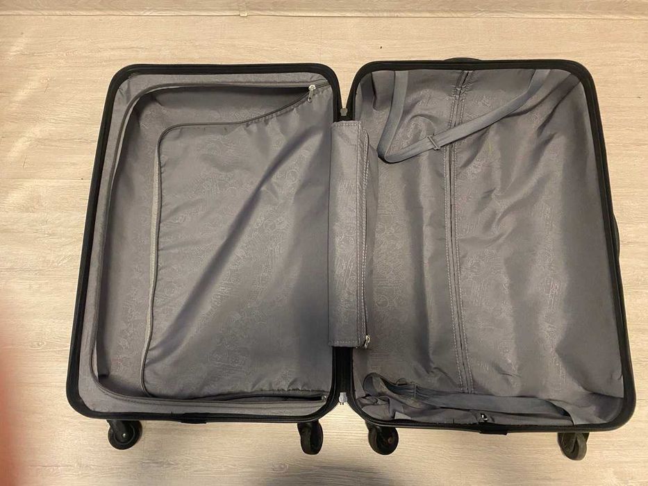 Чемодан, валіза б/у