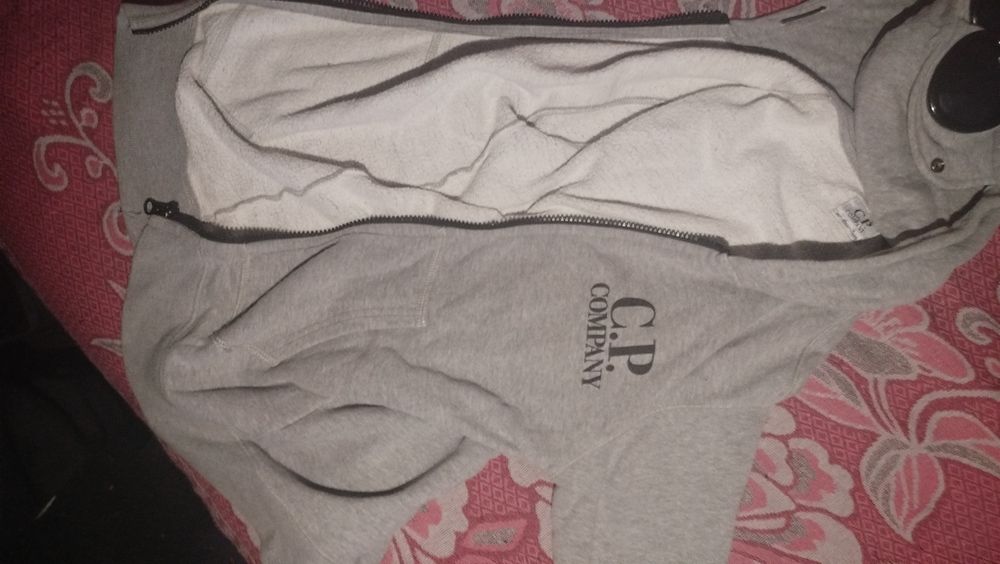 зип худи ( кофта ) от c.p company оригинал