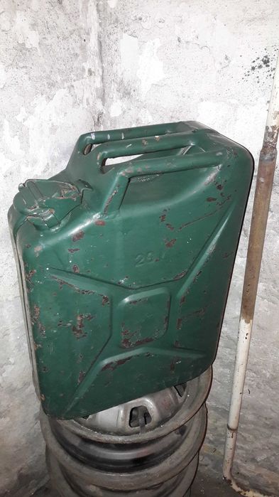 Kanister metalowy blaszany 20l.