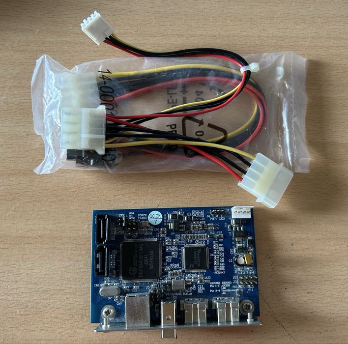 Placa FireWire 400 / 800 / USB para SATA - FWBU2DSATA12