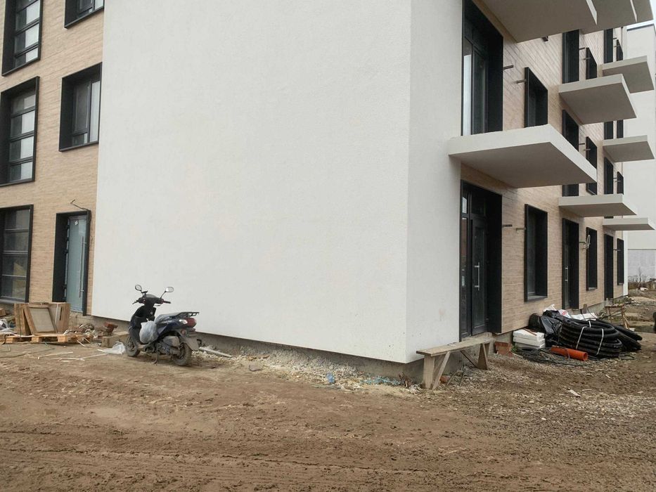 Продаж комерційного приміщення Містечко південне