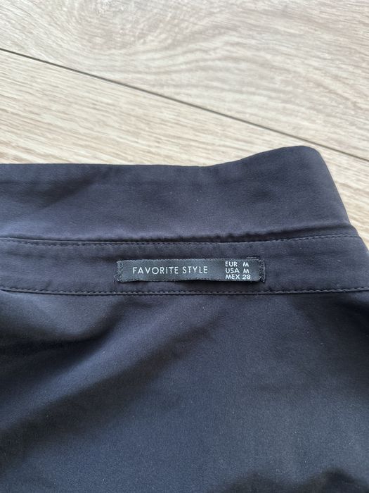 Чорна універсальна блуза