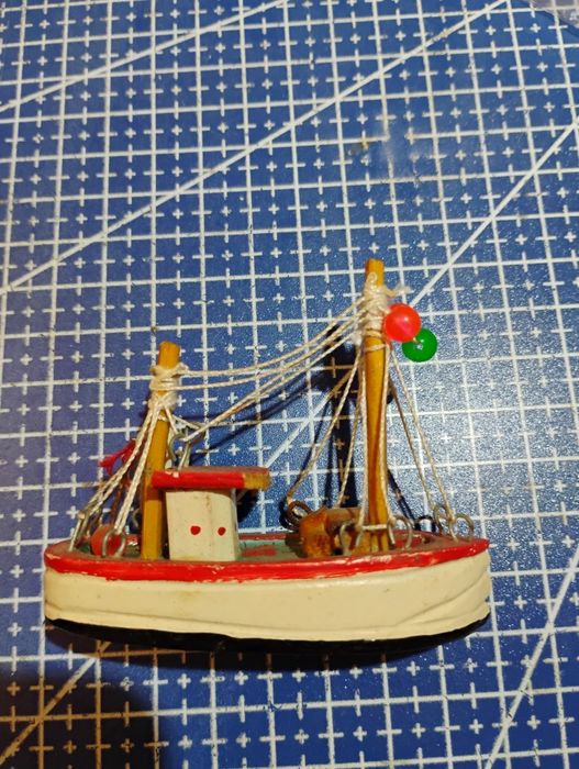 Model miniatura kuter statek rybacki ręczna robota