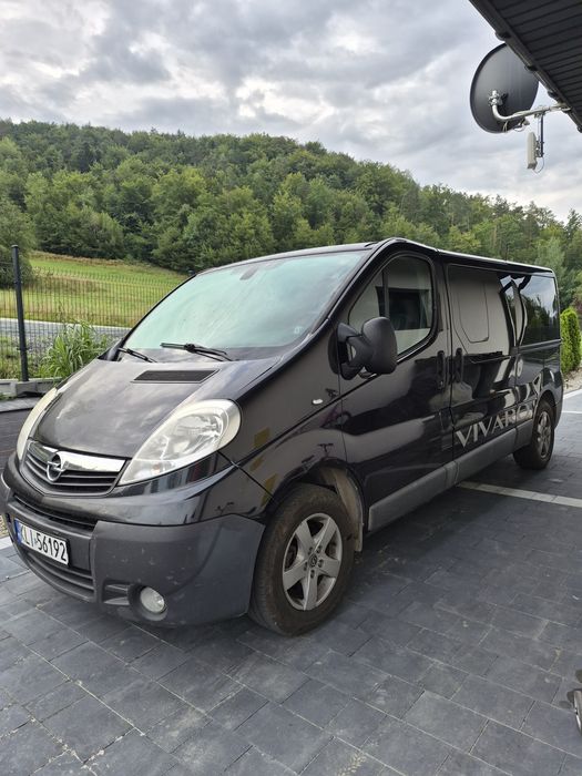 *Opel Vivaro Long 9-osób , 2.0 diesel ,skóra,multi  2010 *