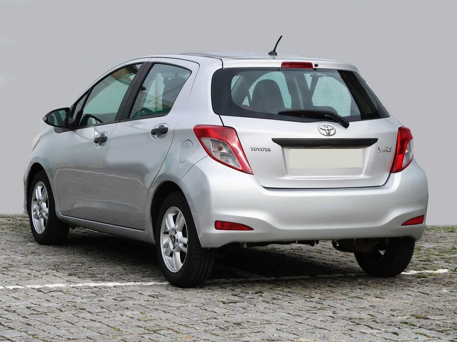 Toyota Yaris 1.0VVTI 70 Active, 5 p, 2014, nacional