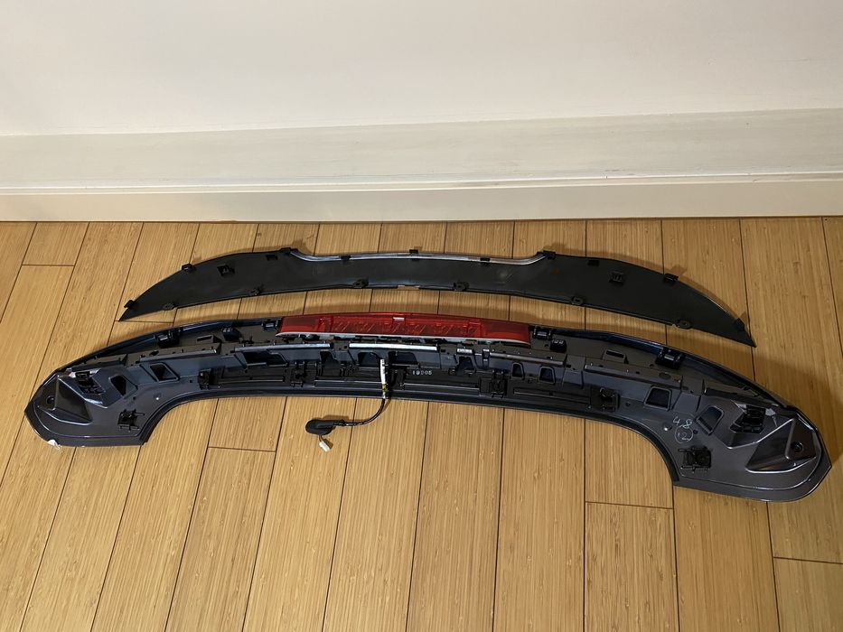 Spoiler górny tylnej klapy światło stop Honda CR-V V gen