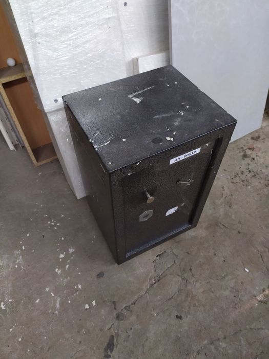 Сейф для зберігання цінностей