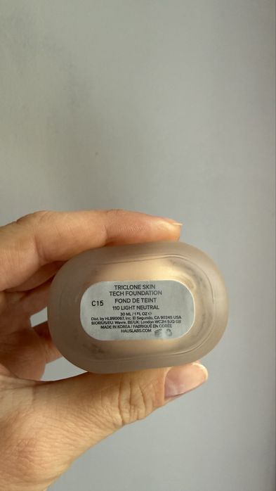 Haus Labs Triclone skin tech foundation
