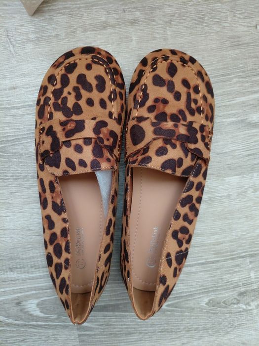 Лофери, туфлі леопардові