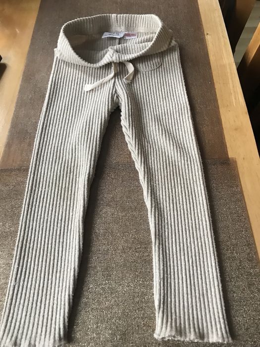 Bezowe leginsy Zara dla dziewczynki 18-24 M.