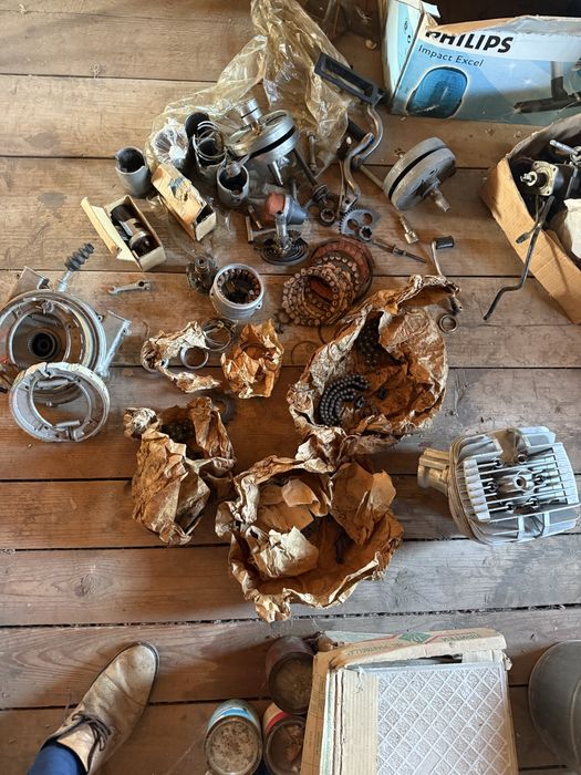 Запчастини до мотоцикла ИЖ Планета нові оригінал, моторна цеп ВАЗ 2106