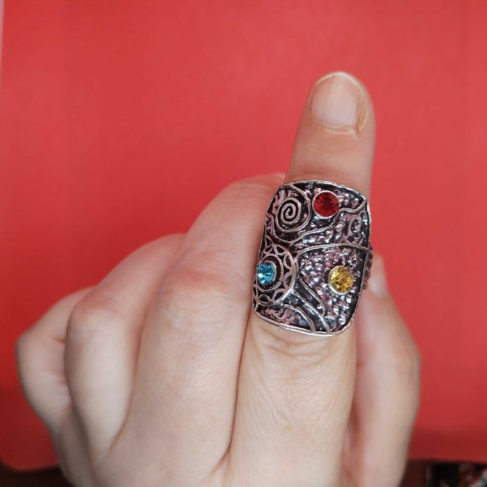 ANEIS (8) 1 unid- 3€; 2 unid- 4€; 3unid- 5€