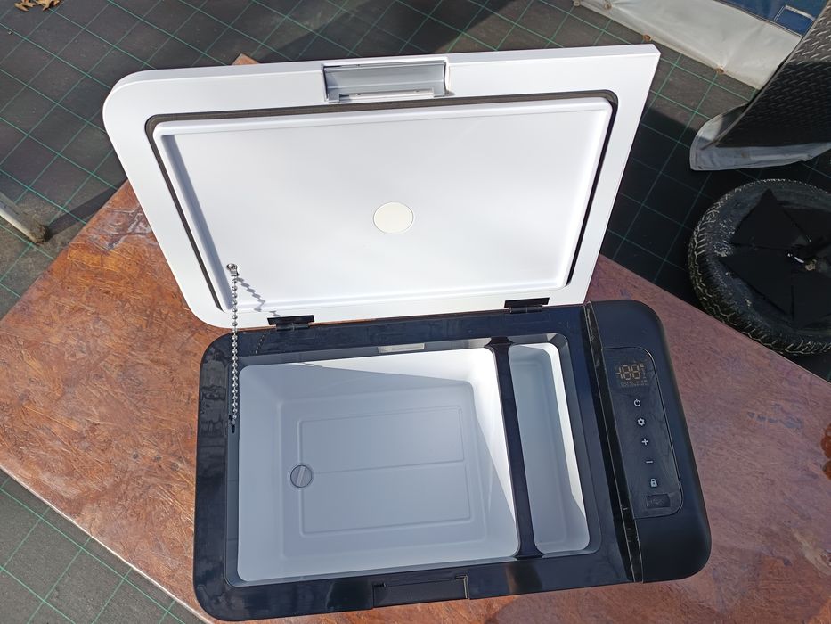 Geladeira portátil 25L (marca: VEVOR)