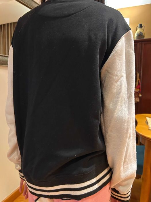 casaco da Urban Classics L preto c/ apontamentos brancos