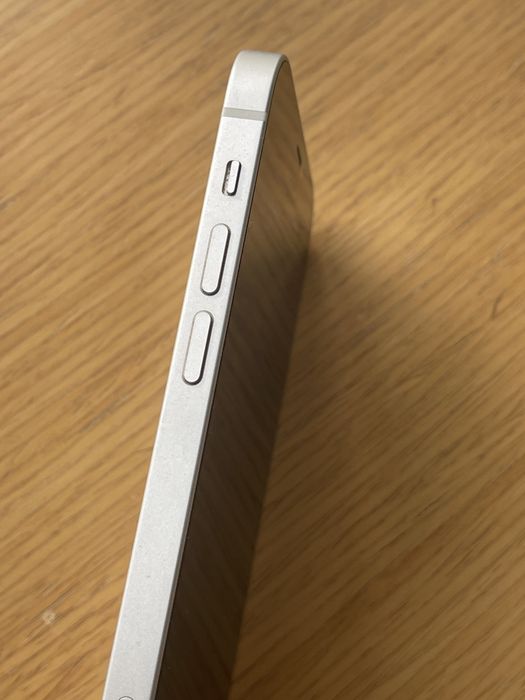 iPhone 12 64GB – Excelente Estado