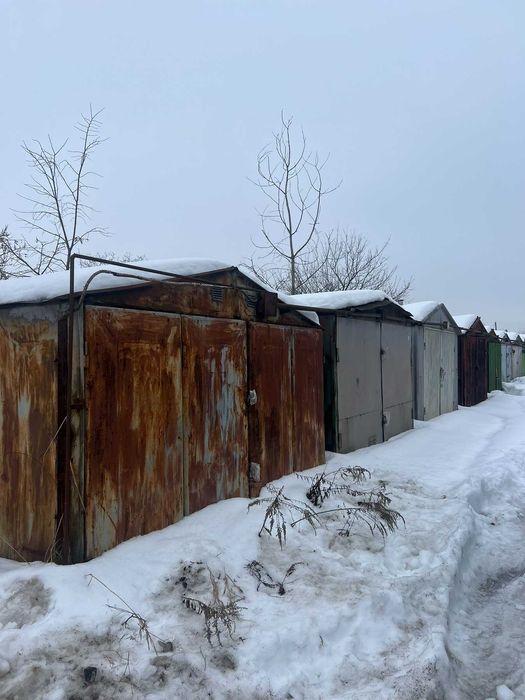 Продам гараж з місцем в гаражному кооперативі вул. Авіаційна 24А