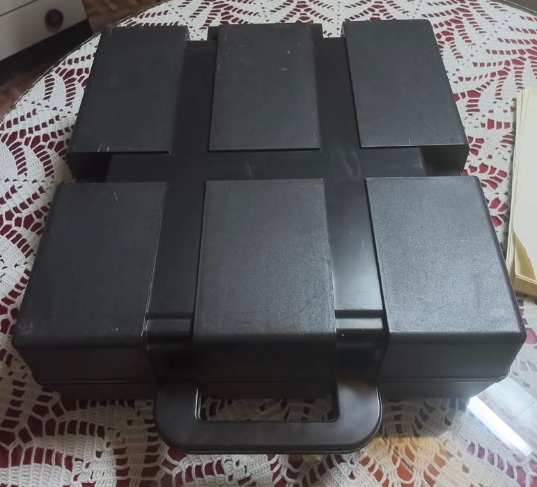 Máquina de escrever - Olivetti Lettera 35 - completamente funcional
