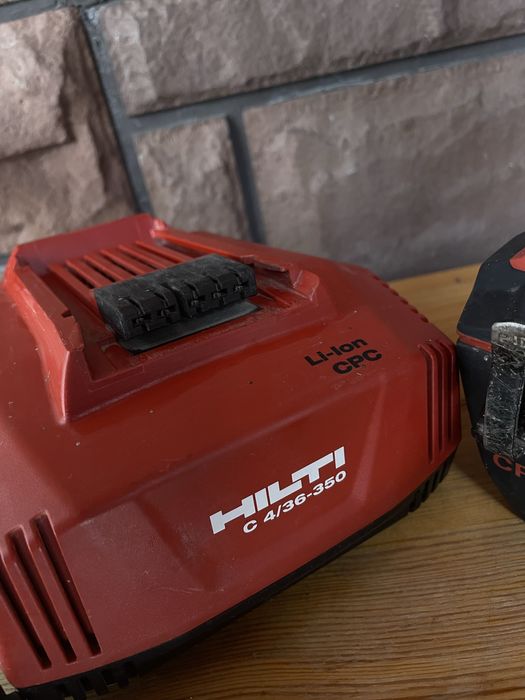 Akumulator i ładowarka od WKRĘTARKI HILTI SF 6-A22