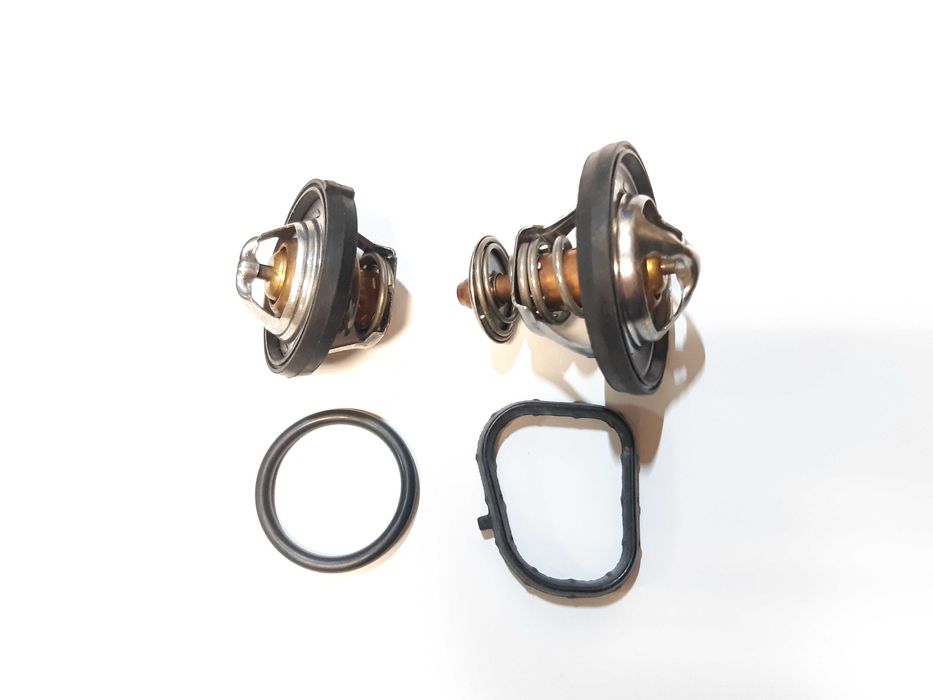 Комплект термостатов Jeep Compas Patriot Dodge Journey с прокладками