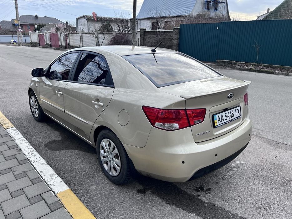 Продам Kia Cerato 2010