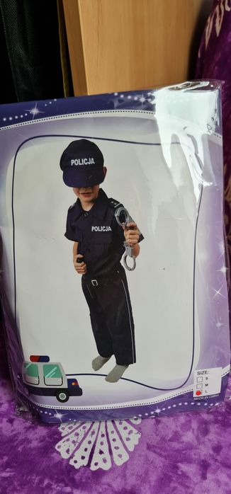 Nowy kostium policjanta dla chłopca 134/140 cm cm.