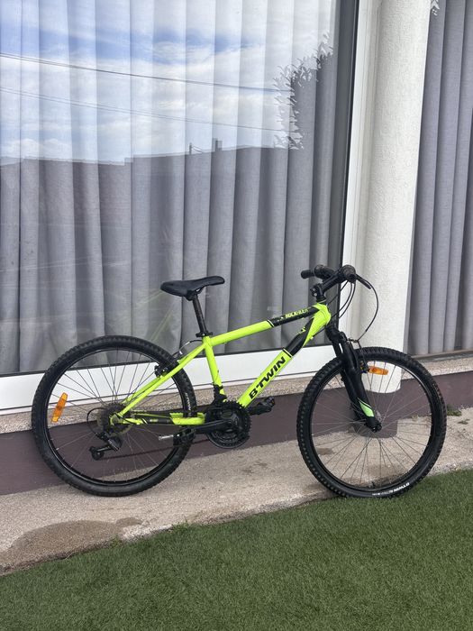 B’TWIN Rockrider BTT – Verde Fluorescente – Bom Estado