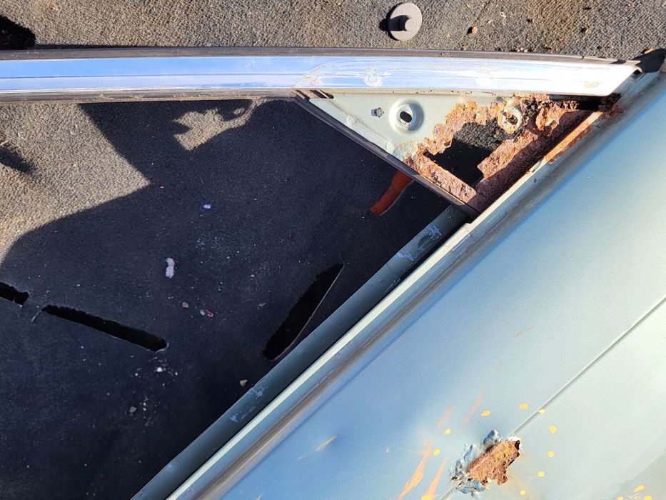 drzwi prawe przednie przód r bmw 3 e30 4d