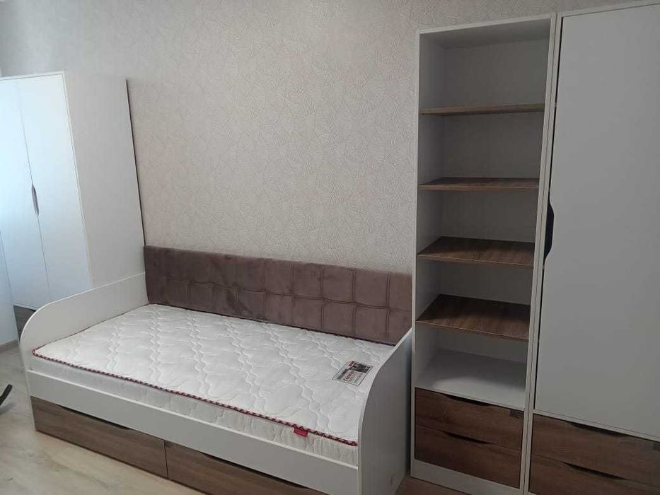 Детская комната. Кровать диван, шкаф, 2пенала, стол Доставка бесплатно