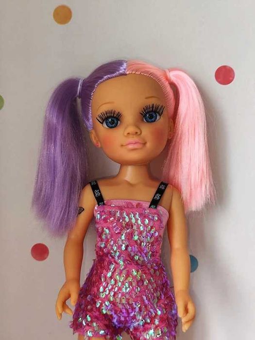 Boneca Nancy da Famosa 700017335 "Todos os Dias uma Tatuagem"